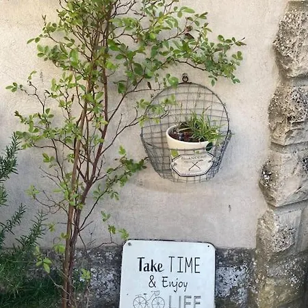 Appartement Le Charme De Landra à Pernes-les-Fontaines Extérieur photo